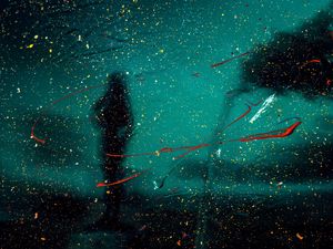 Preview wallpaper silhouette, glass, spray, paint