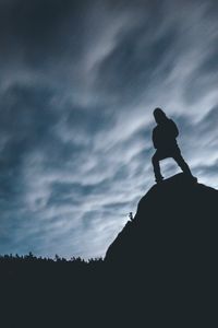 Preview wallpaper silhouette, hill, dark, shape, twilight