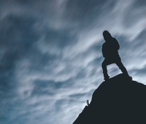 Preview wallpaper silhouette, hill, dark, shape, twilight