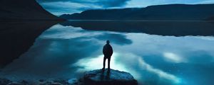 Preview wallpaper silhouette, lake, night, loneliness, moon, moonlight