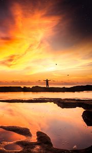 Preview wallpaper silhouette, loneliness, freedom, sunset, horizon