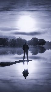 Preview wallpaper silhouette, loneliness, lake, fog