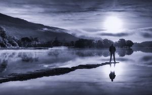 Preview wallpaper silhouette, loneliness, lake, fog