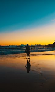 Preview wallpaper silhouette, loneliness, lonely, beach, sunset