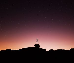 Preview wallpaper silhouette, lonely, loneliness, starry sky