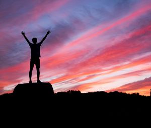 Preview wallpaper silhouette, man, hill, sunset