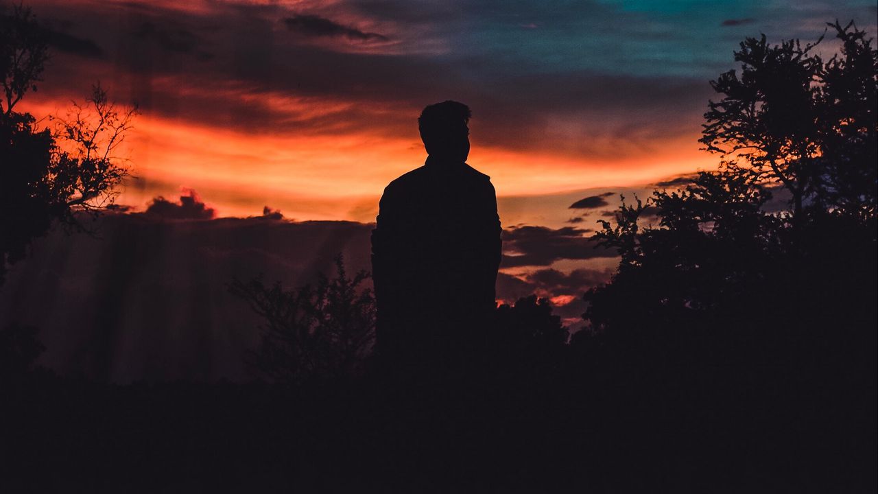 Wallpaper silhouette, man, sky, sunset