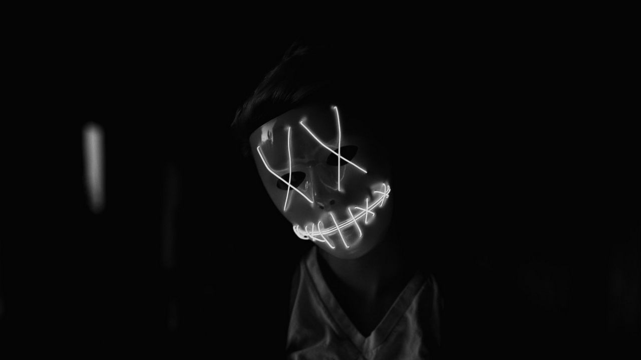 Wallpaper silhouette, mask, bw, dark