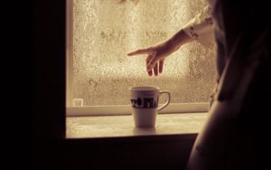 Preview wallpaper silhouette, mug, window, dark, wet