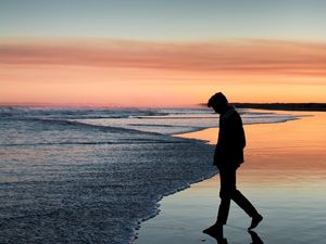 Preview wallpaper silhouette, sea, coast, loneliness, solitude