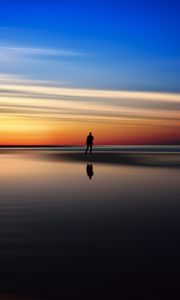 Preview wallpaper silhouette, sea, evening, horizon