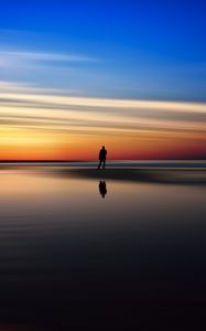 Preview wallpaper silhouette, sea, evening, horizon