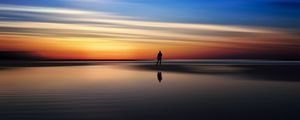 Preview wallpaper silhouette, sea, evening, horizon
