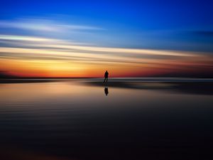 Preview wallpaper silhouette, sea, evening, horizon