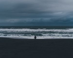 Preview wallpaper silhouette, sea, storm, cloudy, waves, loneliness, lonely