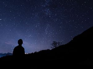 Preview wallpaper silhouette, starry sky, man, night