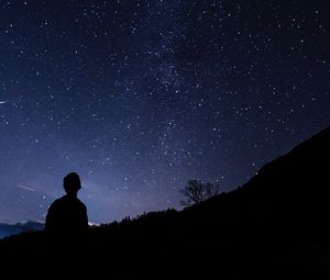 Preview wallpaper silhouette, starry sky, man, night