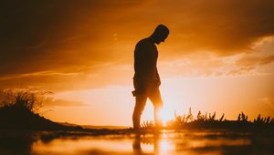 Preview wallpaper silhouette, sunset, dark, twilight, sunlight