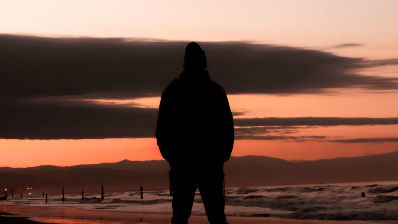 Wallpaper silhouette, sunset, horizon, waves