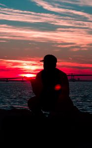 Preview wallpaper silhouette, sunset, night, sky, solitude, horizon, sea