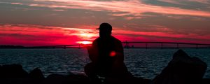 Preview wallpaper silhouette, sunset, night, sky, solitude, horizon, sea