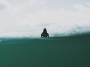 Preview wallpaper silhouette, water, alone, sea