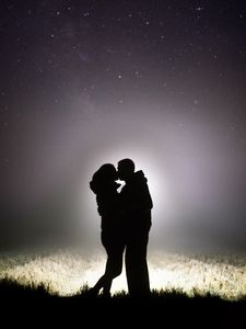 Preview wallpaper silhouettes, couple, kiss, love, romance