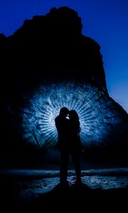 Preview wallpaper silhouettes, couple, love, rock, island