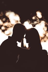 Preview wallpaper silhouettes, couple, love, tenderness, romance