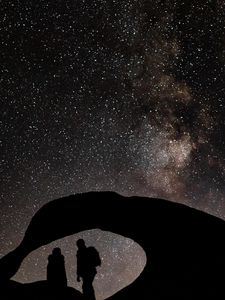 Preview wallpaper silhouettes, couple, stars, night, dark