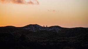 Preview wallpaper silhouettes, hill, horizon, sunset