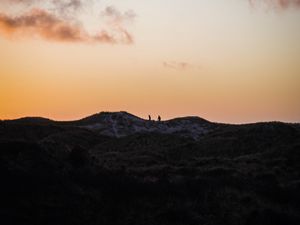 Preview wallpaper silhouettes, hill, horizon, sunset