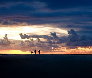 Preview wallpaper silhouettes, horizon, sunset, clouds, saint-jean-cap-ferrat, france