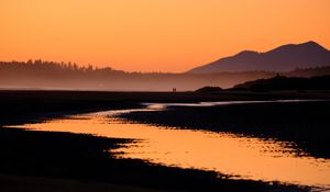 Preview wallpaper silhouettes, river, mountains, twilight, dark