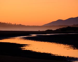 Preview wallpaper silhouettes, river, mountains, twilight, dark