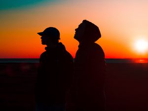 Preview wallpaper silhouettes, sunset, night, sky