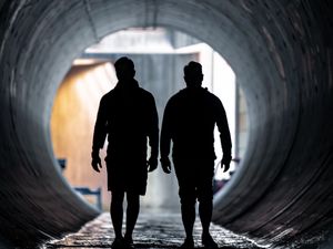 Preview wallpaper silhouettes, tunnel, dark, water