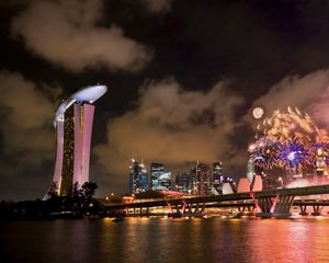 Preview wallpaper singapore, holiday, fireworks, bridge