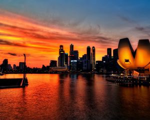 Preview wallpaper singapore, sky, sunset, light