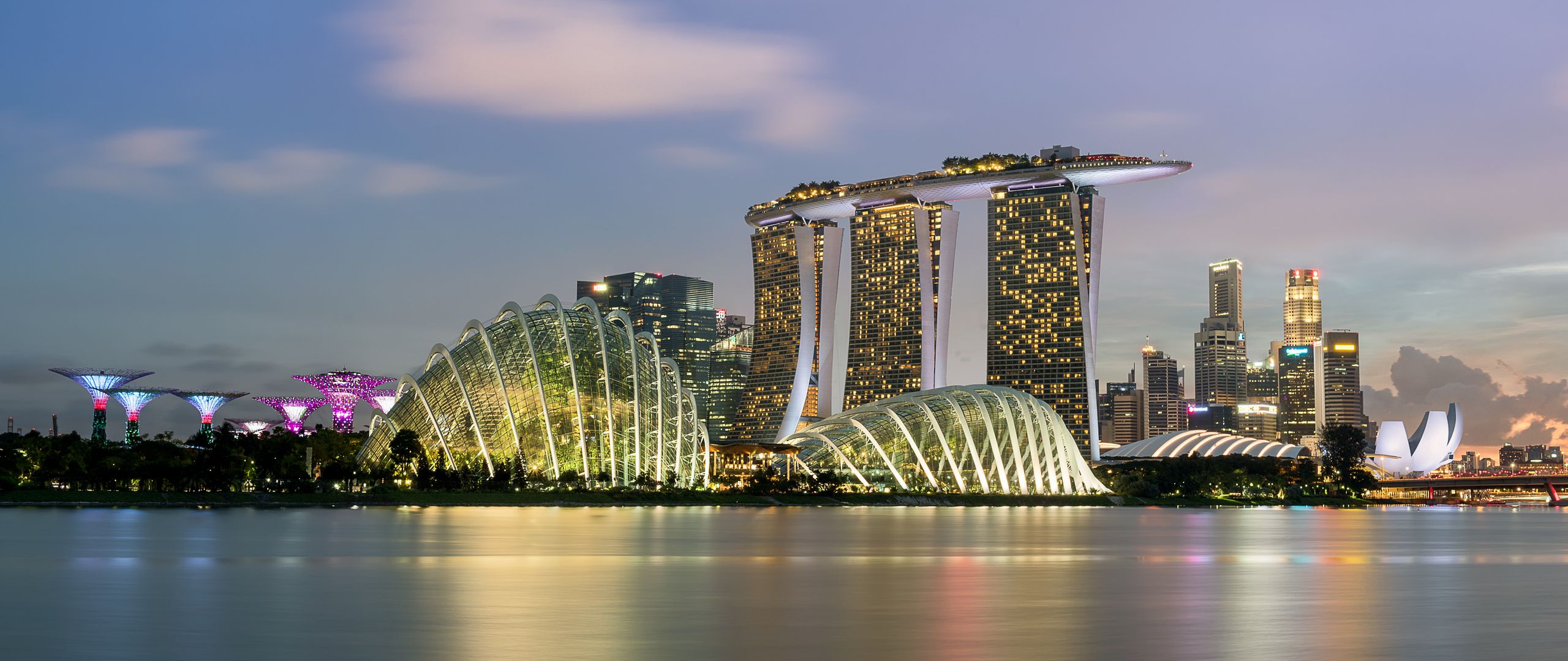 Download wallpaper 2560x1080 singapore, skyscrapers, panorama dual wide  1080p hd background