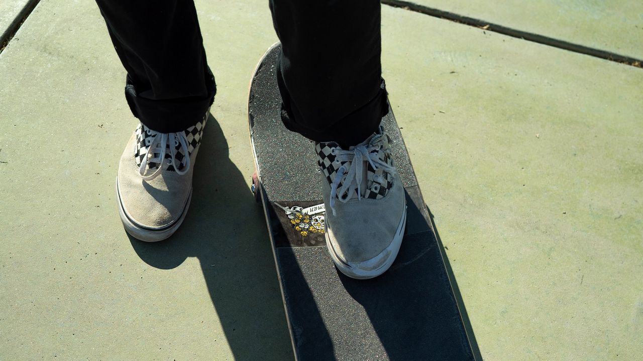 Wallpaper skate, legs, sneakers, pants, style