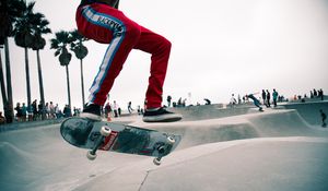 Preview wallpaper skate, skater, jump, trick, skate park, venice, los angeles, trendy