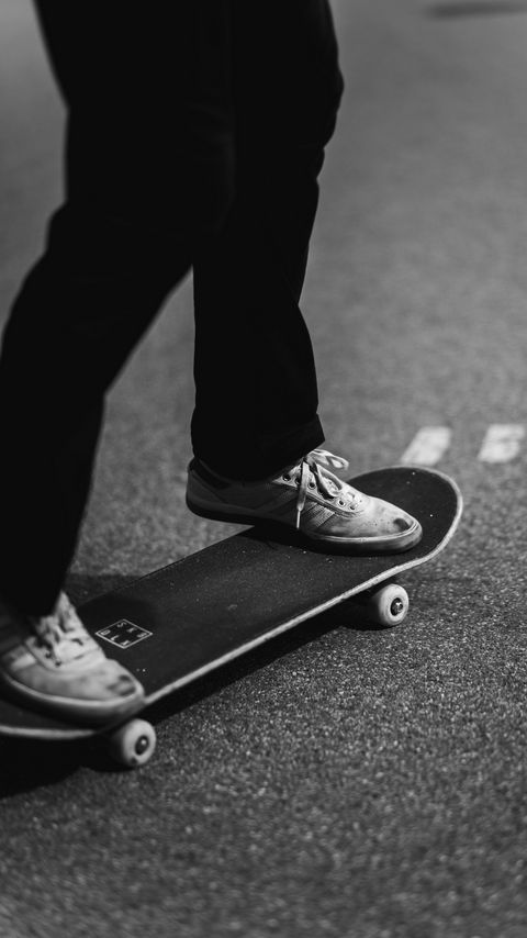 480x854 Wallpaper skate, sneakers, legs, bw