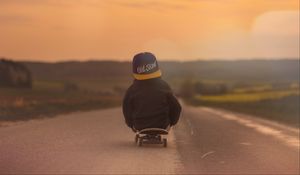 Preview wallpaper skateboard, child, fog