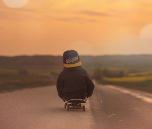 Preview wallpaper skateboard, child, fog