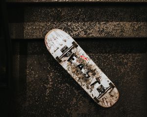 Preview wallpaper skateboard, ladder, wheels, dirty
