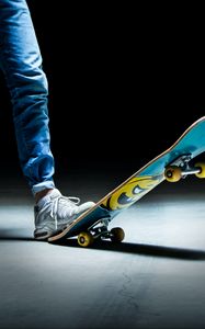Preview wallpaper skateboard, leg, sneakers, jeans, dark