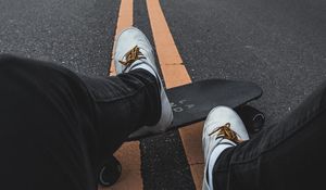 Preview wallpaper skateboard, legs, asphalt, marking