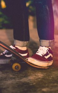 Preview wallpaper skateboard, legs, sneakers, hobby