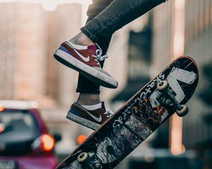 Preview wallpaper skateboard, legs, sneakers, street, rays